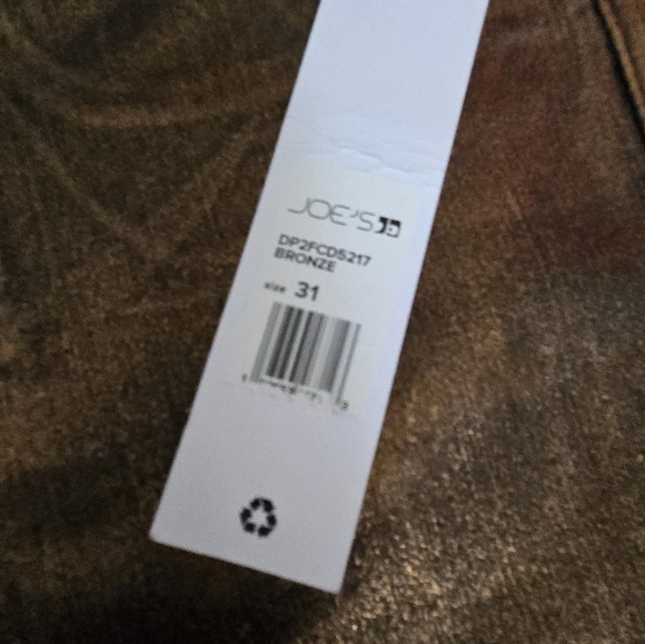JOE'S New With Tags! Metallic Cropped High Rise Bronze Jeans. Size 12 - Picture 7 of 7